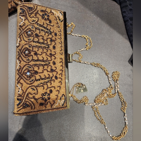 Beaded dressy mules and matching clutch. Designer - Jeanne Lottie, size 39. - Picture 9 of 14